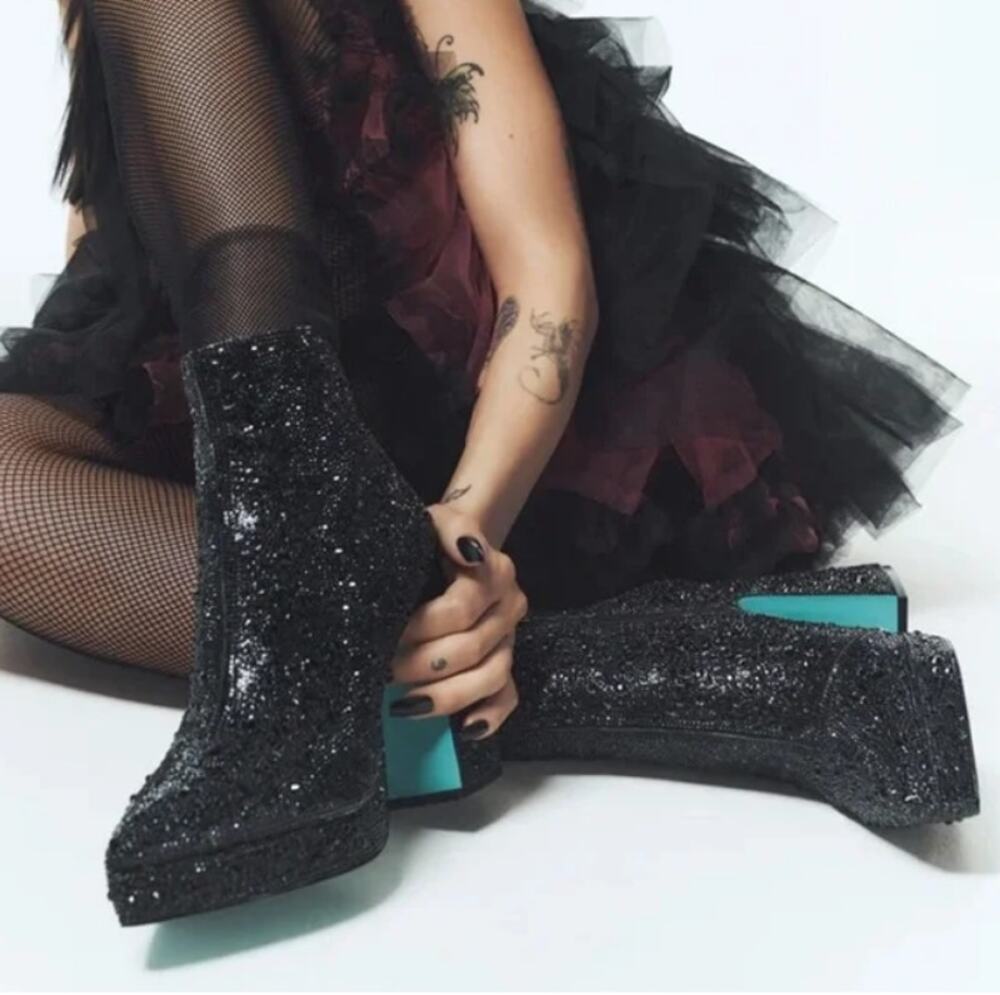 Betsey Johnson Black Rhinestone Della Heeled Ankle Bootie Size 8.5